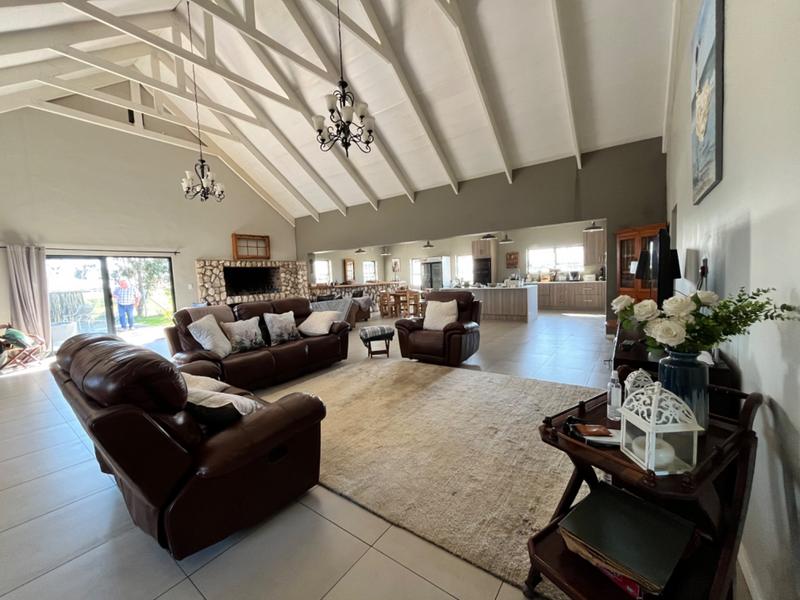 5 Bedroom Property for Sale in Dwarskersbos Western Cape